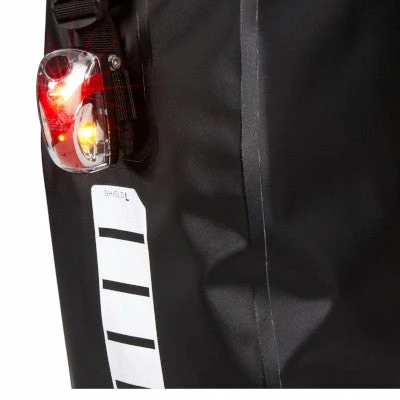 Double Sacoche Noire Sur Porte-bagages 25L Shield Pannier Thule 7 Double Sacoche Noire Sur Porte-bagages 25L Shield Pannier Thule – Image 5