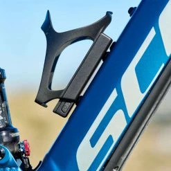 Traceur GPS Avec Détecteur De Mouvement + Porte-bidon Hoot 800 -VTC électriques Soldes porte bidon traceur gps hoot 800 1