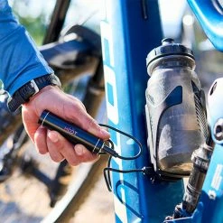 VTC électriques Soldes -VTC électriques Soldes porte bidon traceur gps hoot 800 chargeur