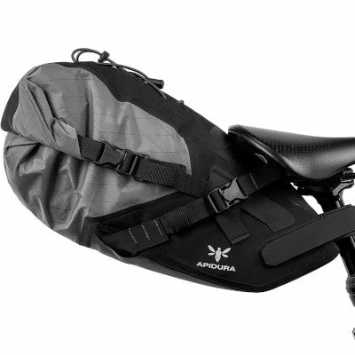 Sacoche De Selle Bikepacking 4.5L Ou 6L Backcountry Apidura 9 Sacoche De Selle Bikepacking 4.5L Ou 6L Backcountry Apidura – Image 7