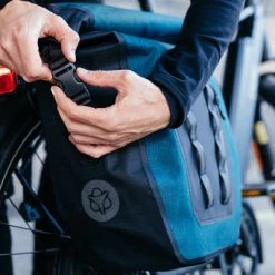 Sacoche Vélo Simple Porte-bagages Arrière étanche Vélotaf Agu -VTC électriques Soldes sacoche velo simple porte bagages arriere etanche velotaf agu full 6