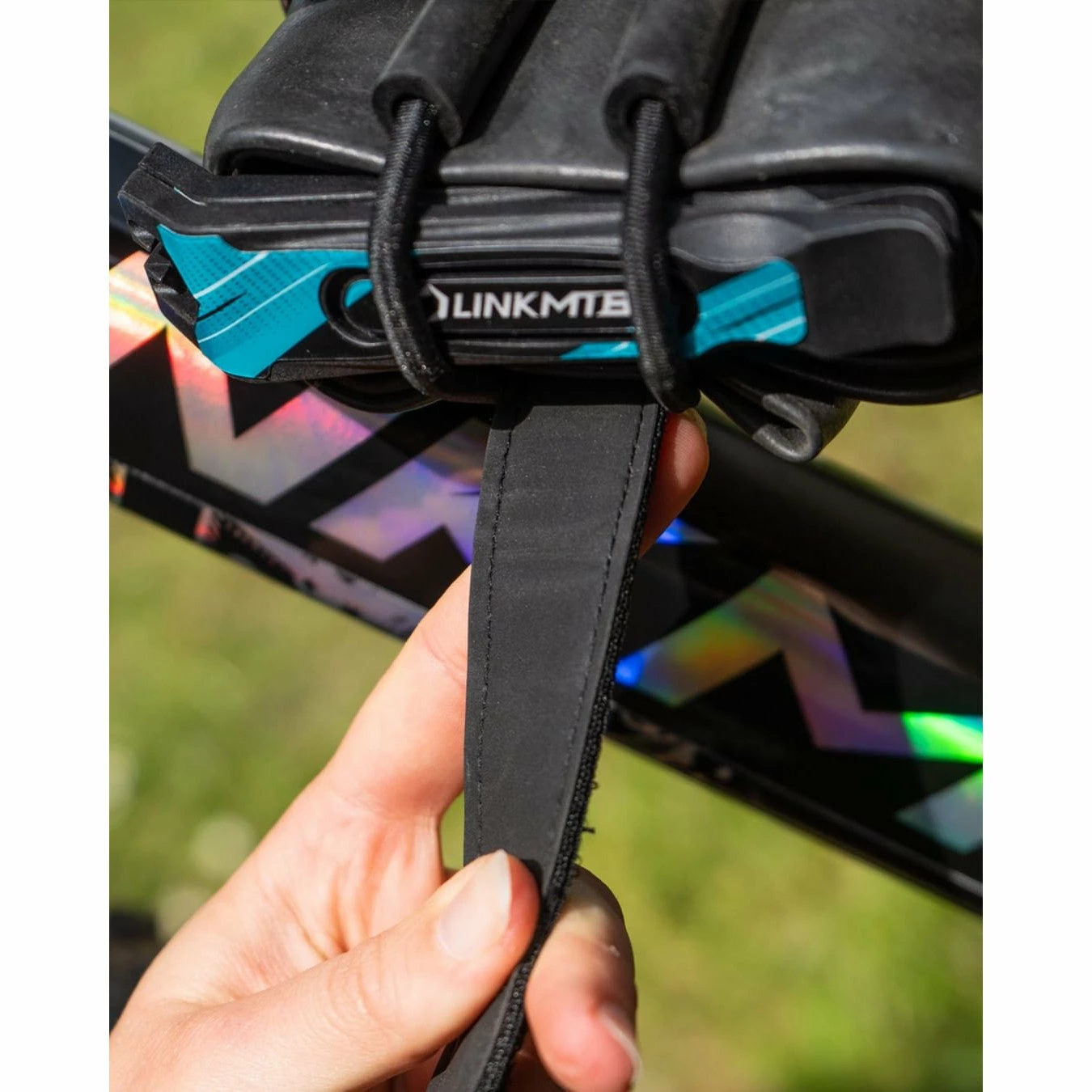 Sangle à Scratch Pour Accessoires Vélo Enduro LinkMTB 6 Sangle à Scratch Pour Accessoires Vélo Enduro LinkMTB – Image 4