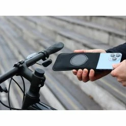 Support Aimanté Pour Smartphone Sur Fourche Vélo Shapeheart -VTC électriques Soldes support smartphone fourche velo shapeheart