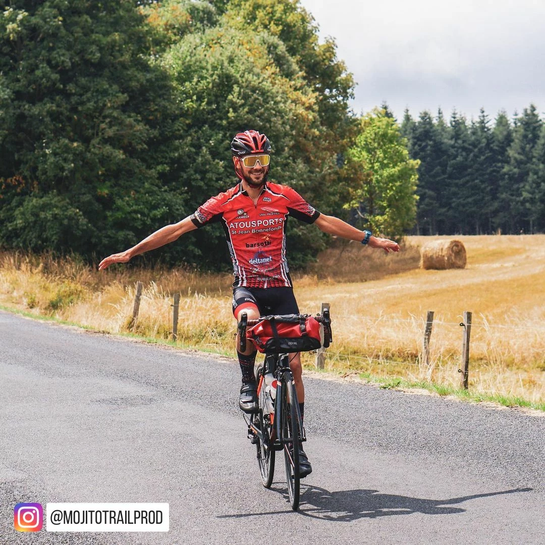 Sacoche De Guidon Bikepacking Et Cyclotourisme Zefal Z Adventure F10 10L 5 Sacoche De Guidon Bikepacking Et Cyclotourisme Zefal Z Adventure F10 10L – Image 3